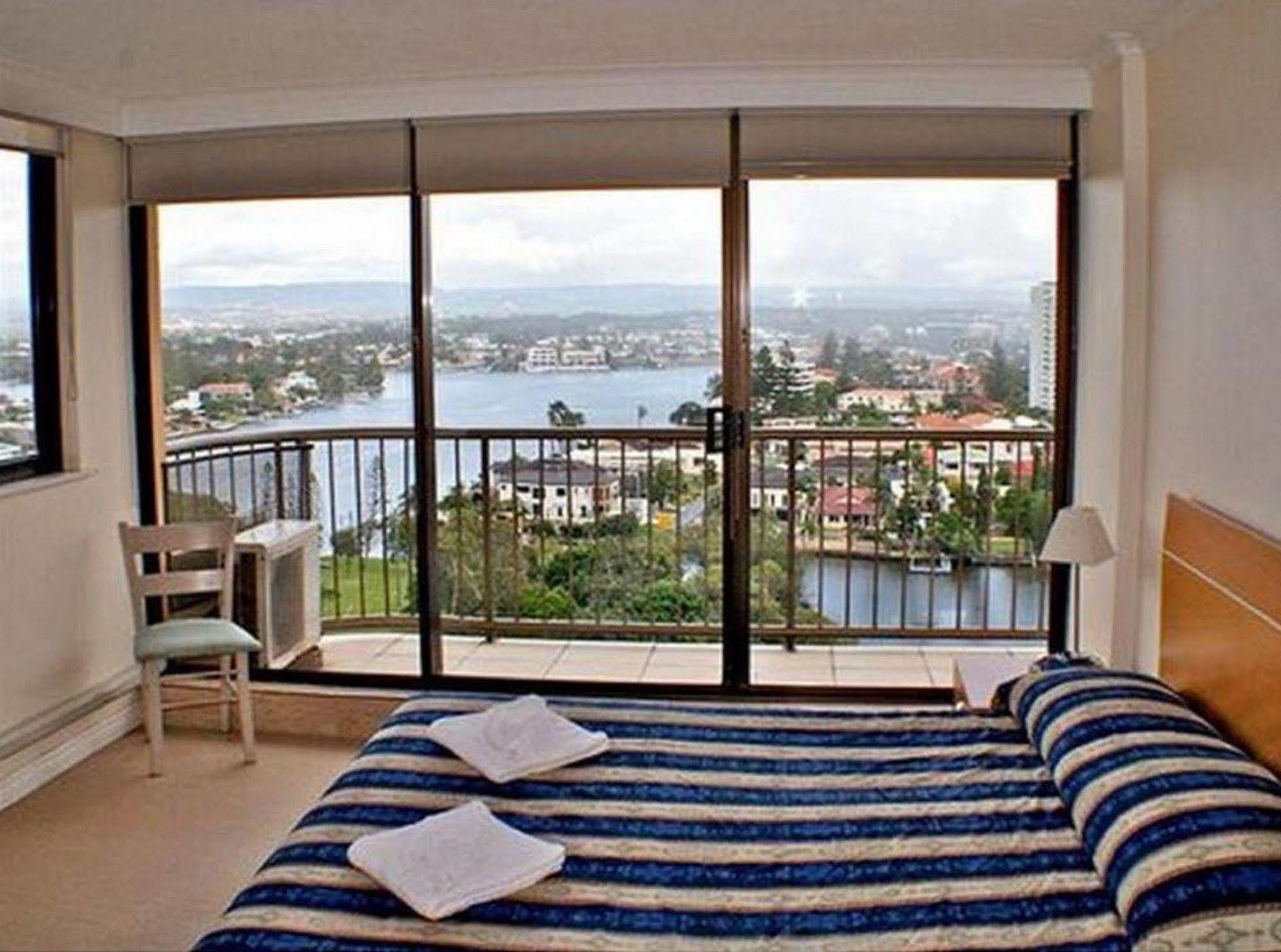 Anacapri Holiday Resort Apartments Surfers Paradise Ngoại thất bức ảnh